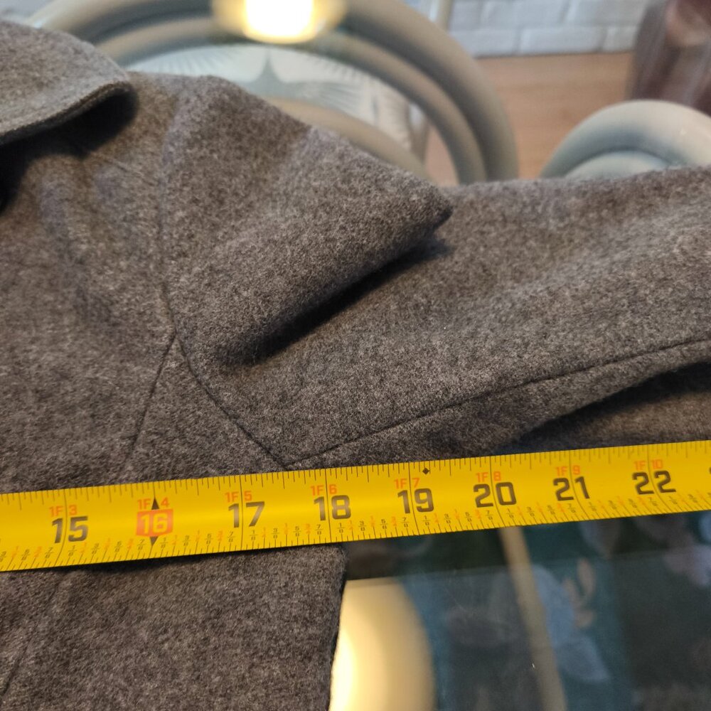 Banana Republic Double Breasted Pea Coat sz M Gray Italian Wool Classic Preppy - Picture 8 of 10